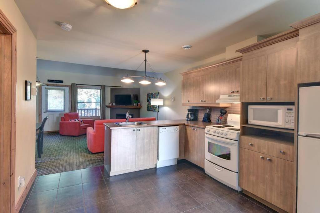 מונט טרמבלאנט Tremblant Chalet Walking Distance From Activities מראה חיצוני תמונה