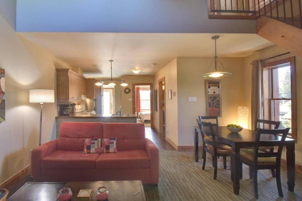 מונט טרמבלאנט Tremblant Chalet Walking Distance From Activities מראה חיצוני תמונה